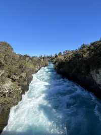 ☁️ Slow Travel in Taupō: Brunch, Waterfalls & a Golden Glow 🌿🌞