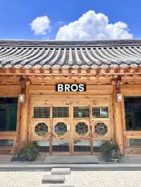 🇰🇷넓고 맛있는 경주 한옥카페 BROS