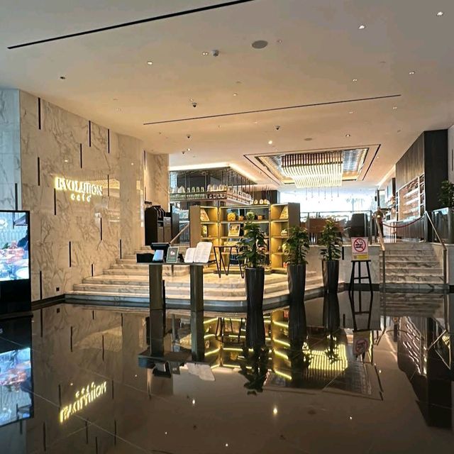Renaissance Kuala Lumpur Hotel & Convention Centre