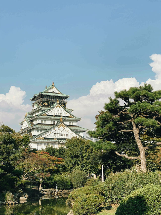 Osaka Castle – ปราสาทกลางสวน