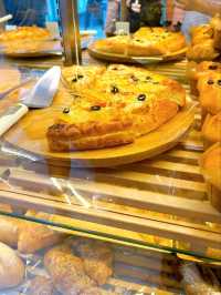 BreadTalk at Westgate: Tasty Buns and Easy Snacks