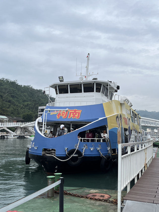 🚄 Daytrip Vibes: From Taipei to Kaohsiung, Then Across the Sea to Qijin 🌊🌴