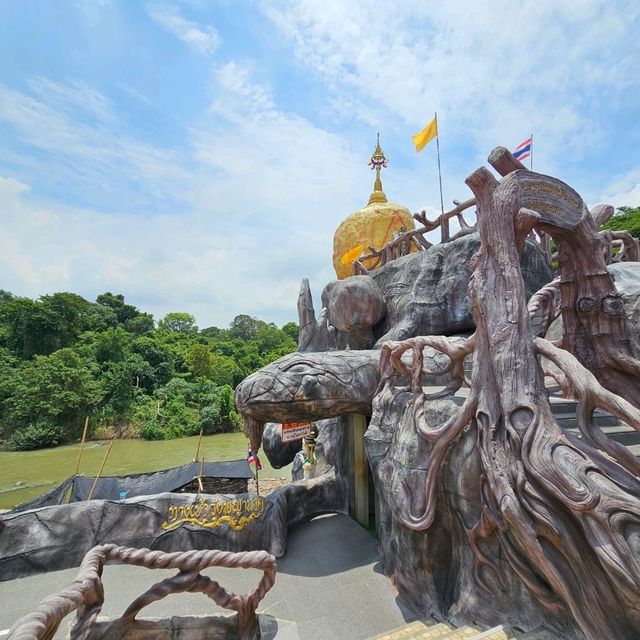 วังพญานาค วัดแก่งคอย