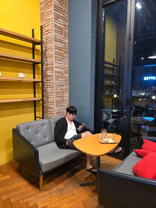 야경도 멋진 정관 드립커피 로드스터💚