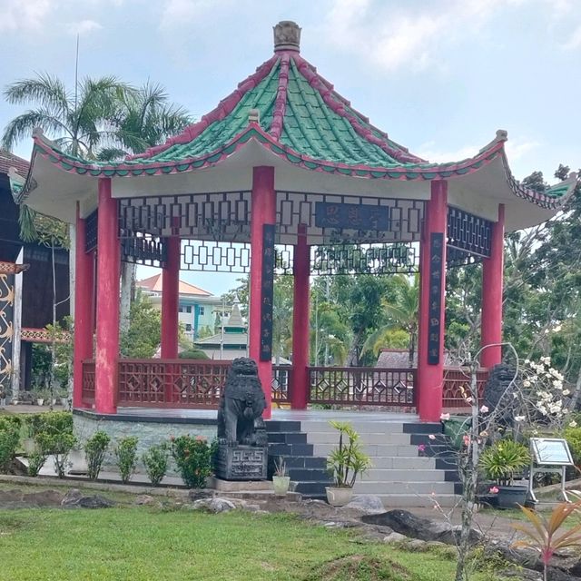 Pontianak's Cultural Gem: The West Kalimantan Museum and Dayak Heritage