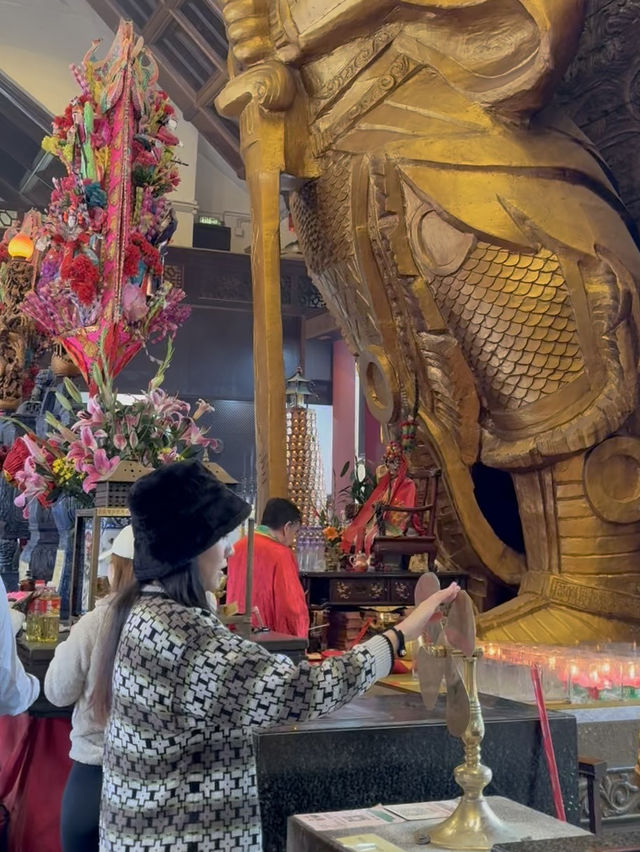 ไปไหว้พระขอพรที่วัดแชกงหมิวที่ฮ่องกง