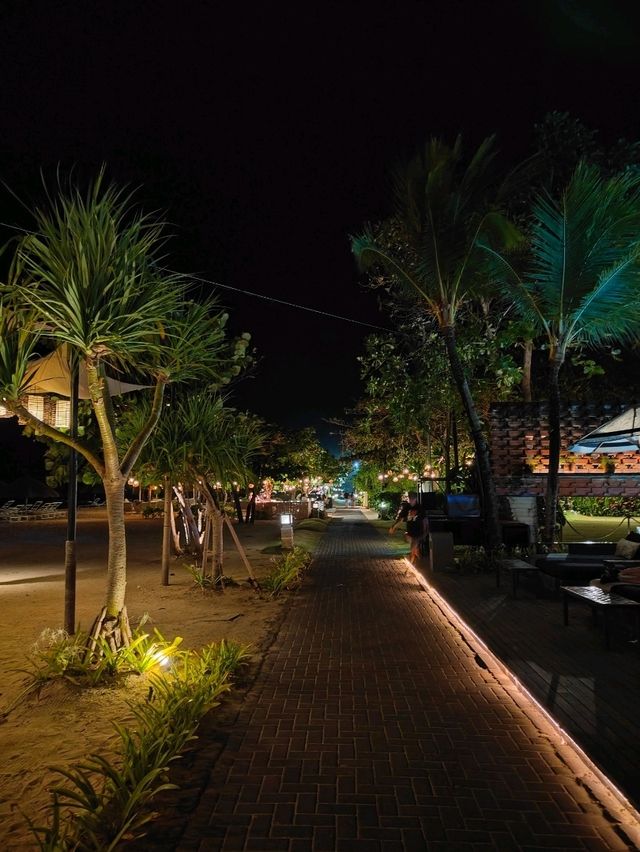 🌴 Review: Sunset Sips at Manarai Beach House 