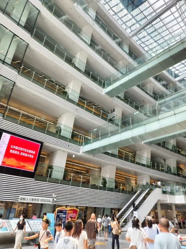 Turning Pages in the Heart of Guangzhou