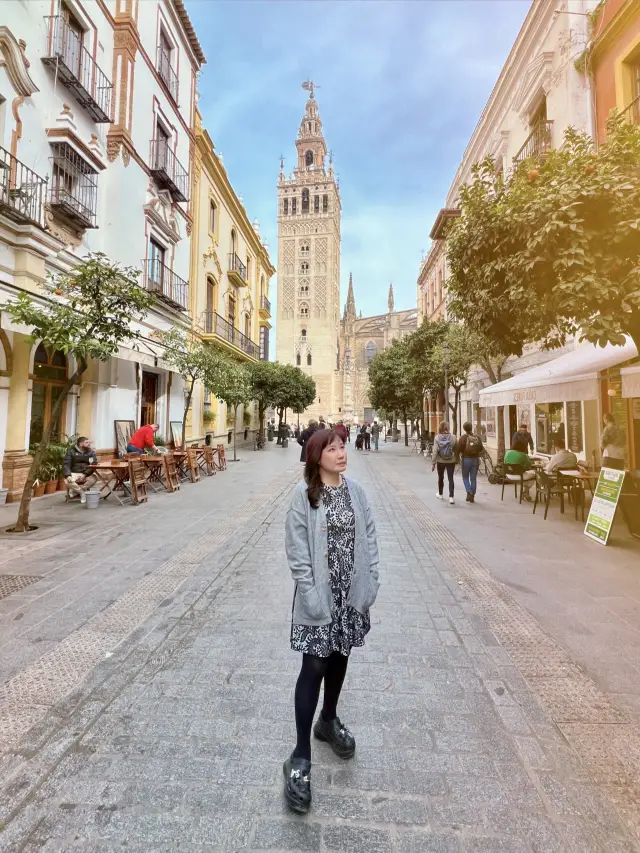 𝓈𝒸ℯ𝓃ℯ𝓈 𝒻𝓇ℴ𝓂 𝐒𝐞𝐯𝐢𝐥𝐥𝐞