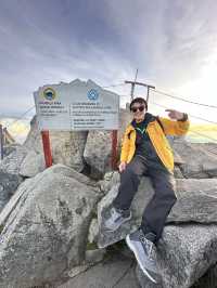 Conquered the majestic Mount Kota Kinabalu — 4,095m closer to the clouds, and countless memories ric