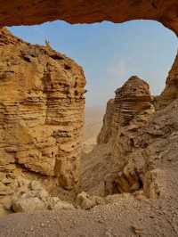 Stunning Cliffs and Desert Landscapes Riyadhs Natural Wonder