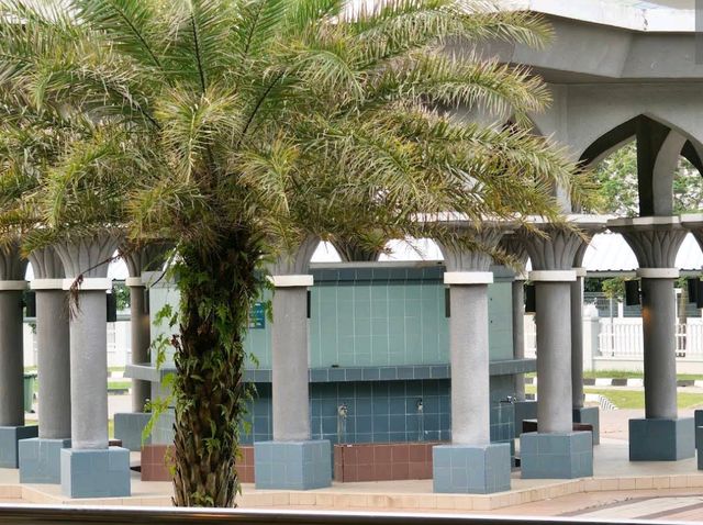 Sultan Abdul Samad Mosque (KLIA Mosque) Sultan Abdul Samad Mosque (KLIA Mosque)