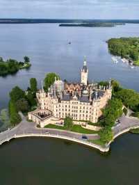 🏰 Schwerin Castle: A Fairytale on an Island
