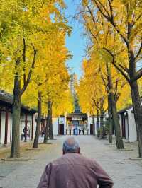 Tiger Hill (Huqiu Shan), Suzhou in Autumn