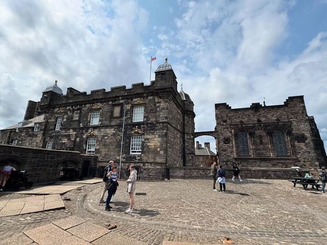A Majestic Journey Through Edinburgh Castle: A Trip to Scotland’s Historic Heart A Majestic Journey Through Edinburgh Castle: A Trip to Scotland’s Historic Heart