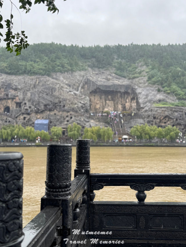 🗿 Longmen Grottoes 