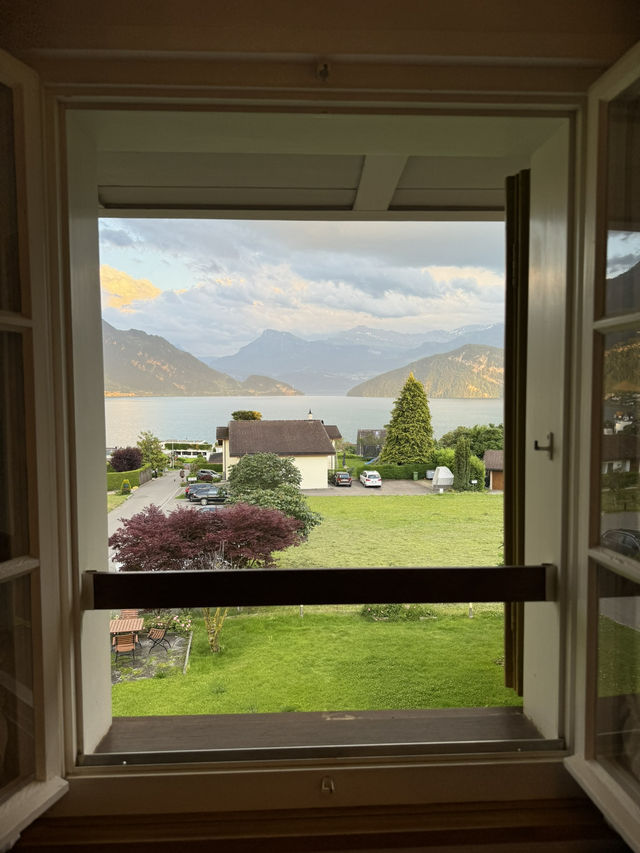🏞️ Weggis – เมืองพักตากอากาศริมทะเลสาบลูเซิร์น 🇨🇭