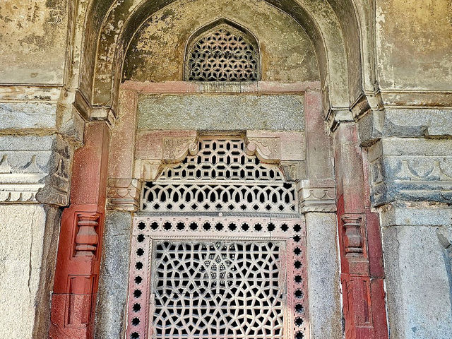 Isa Khan's Tomb