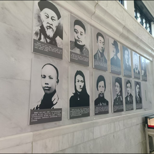 Hunan Martyrs Park – The Largest Park in Changsha You Shouldn’t Miss!