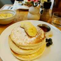 🥝 New World Brunch Royalty in De Pijp