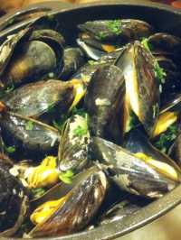 France in Autumn: Eiffel Magic, Dreamy Streets & Dessert Goals 🇫🇷✨