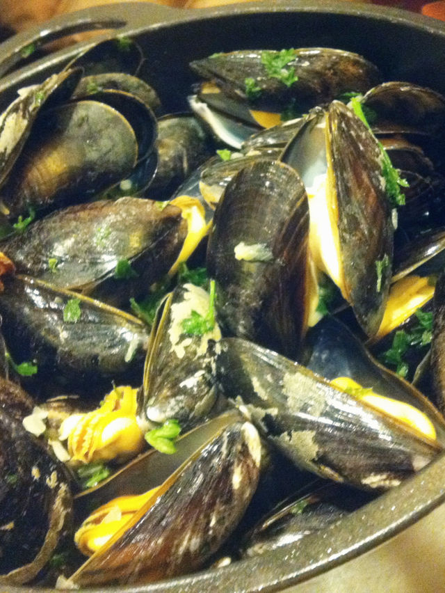 France in Autumn: Eiffel Magic, Dreamy Streets & Dessert Goals 🇫🇷✨