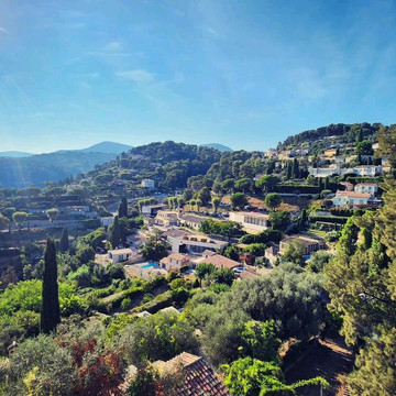 A Romantic Stroll Through the Alleys of Saint-Paul de Vence, the