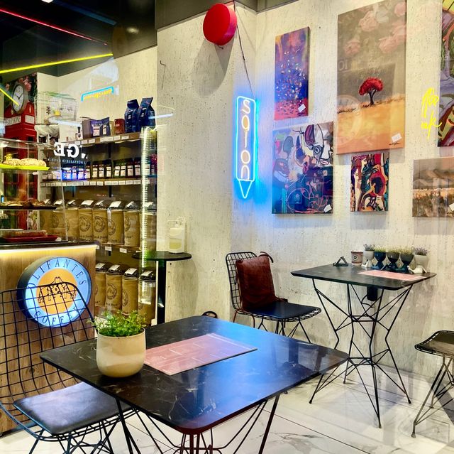 Café Charm: Taksim's Hidden Delight