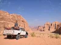 Exploring Wadi Rum on a Jeep Adventure