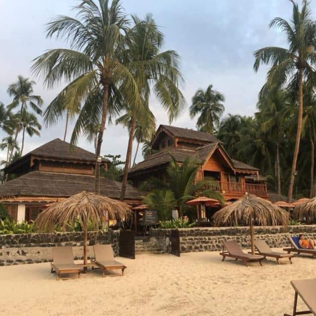 Ngapali beach in Myanmar 🇲🇲 
