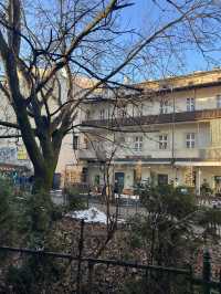 “Kraków Uncovered: History, Culture & Hidden Gems in the Jewish Quarter”