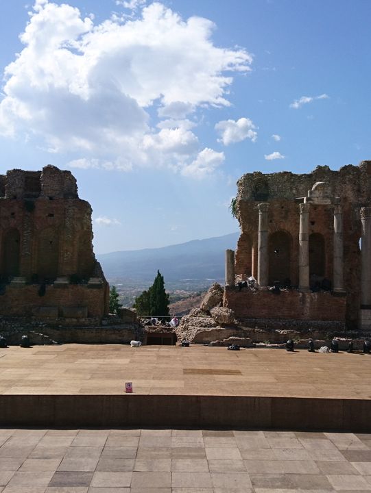 Enchanting Taormina: A Journey Through History and Natural Beauty