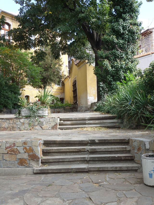 🏛️ Plovdiv: A Stroll Through History and Creativity