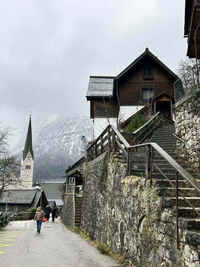 Hallstadt - เมืองที่งดงามราวภาพวาด กับวิวทะเลสาป