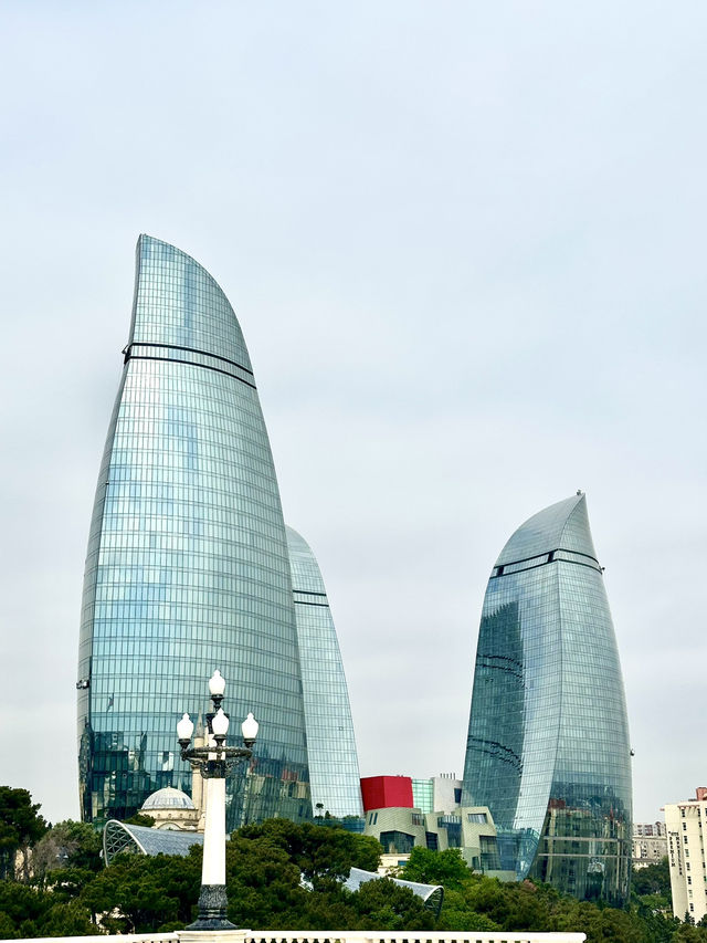 A pearl of the Caspian coast: Baku 🇦🇿 