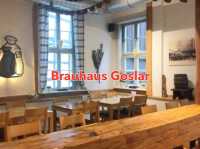 อาหารเยอรมันใน Goslar ที่มีเบียร์ท้องถิ่นให้ชิม