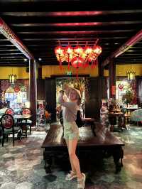 You are in restaurant, but feel like an historical museum! It’s possible in Hoi An