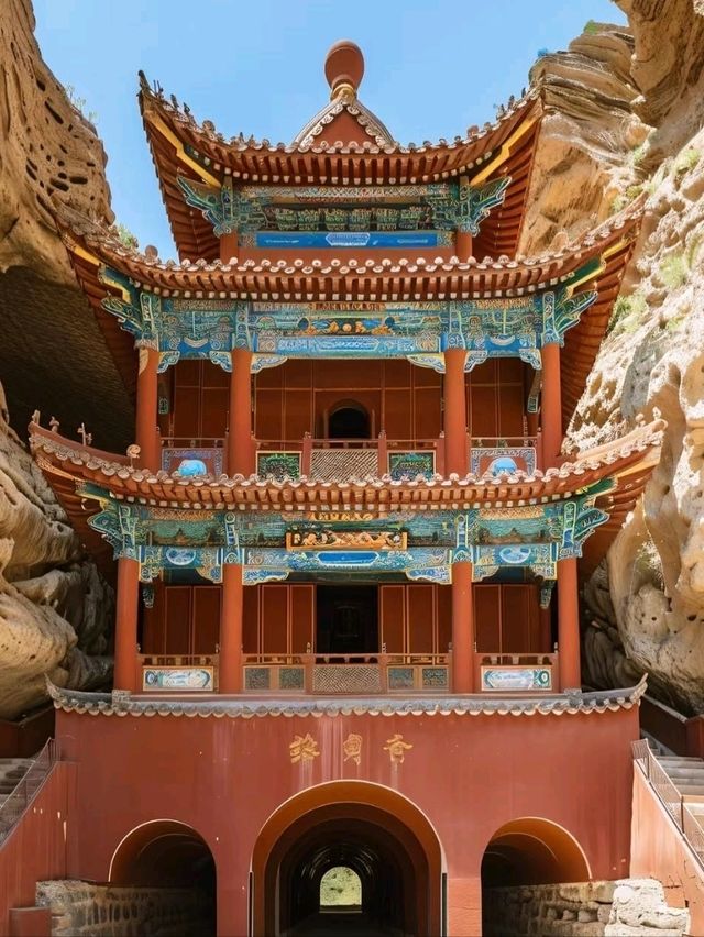 🎨 Mogao Caves – The Thousand Buddhas Hidden in the Desert
