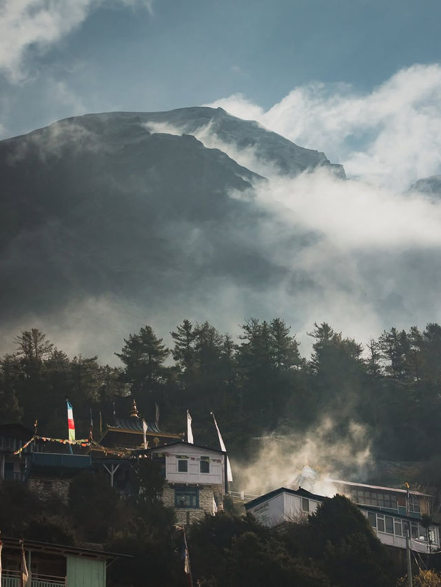 Annapurna Awaits: Where Mountains Whisper Magic 🏔️✨