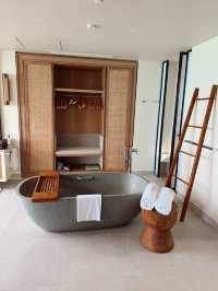 TOP 5 HOTELS IN THE MALDIVES