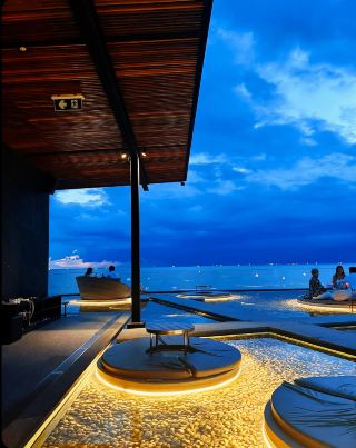🌴 Pattaya: Where the Sea Meets the City! 🇹🇭✨