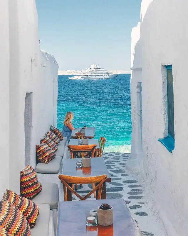 Greek islands, which one to choose?
