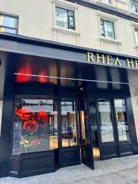 絕美黑金風復古酒店！高級感滿滿