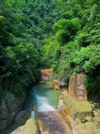 龍門山雲溪谷漂流
