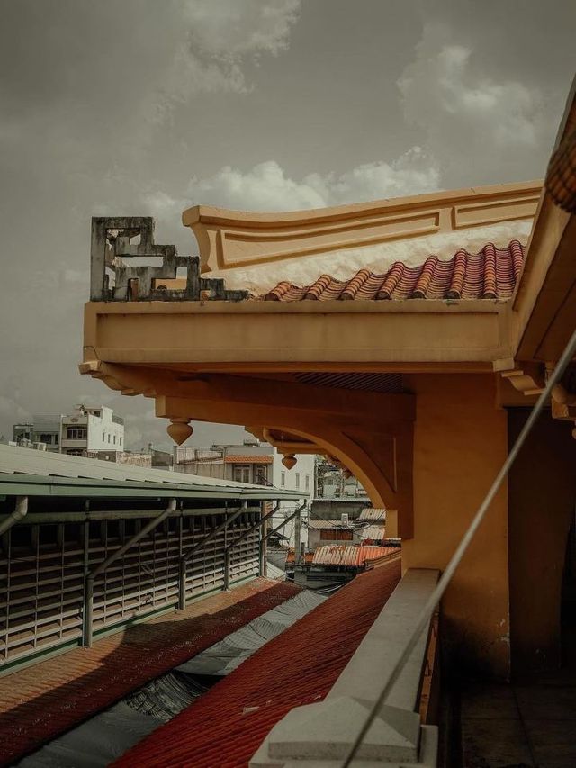🎏 Bình Tây Market: A Blend of Cultures in Ho Chi Minh City 🇻🇳