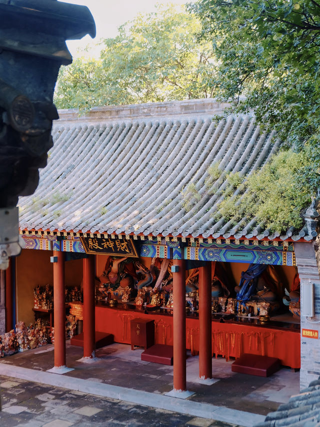 北京｜為了這扇門，值得來一趟妙峰山。
