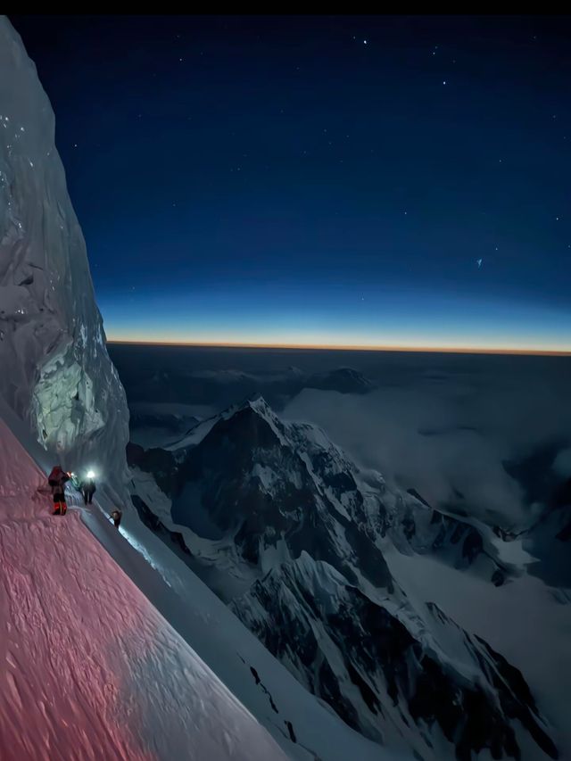 到底是什麼樣的人才會喜歡雪山。