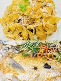 客滿天·食為先。