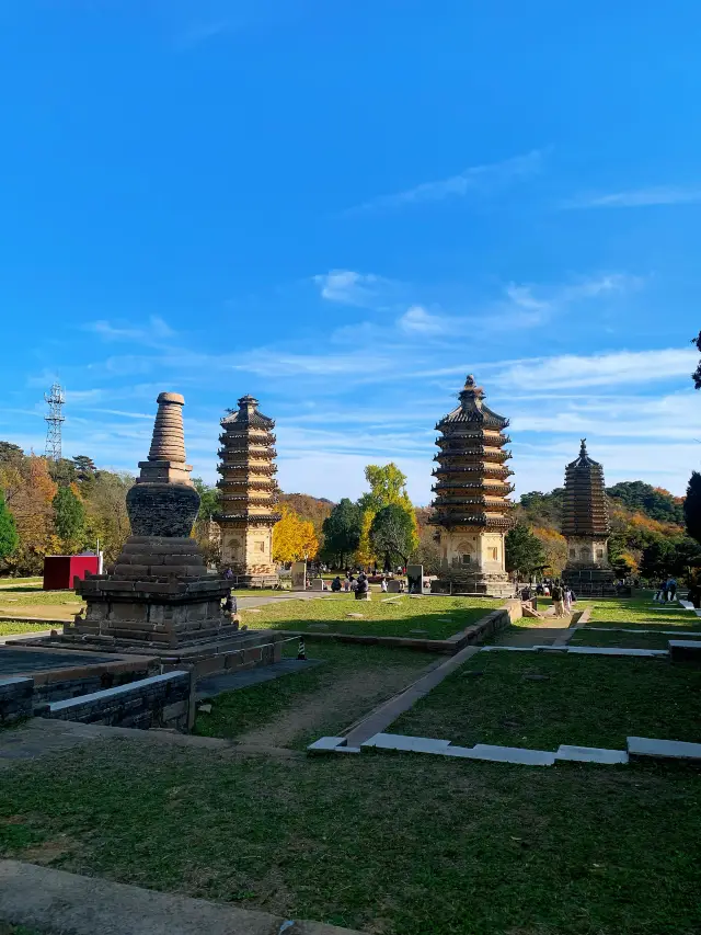 打卡銀山塔林。