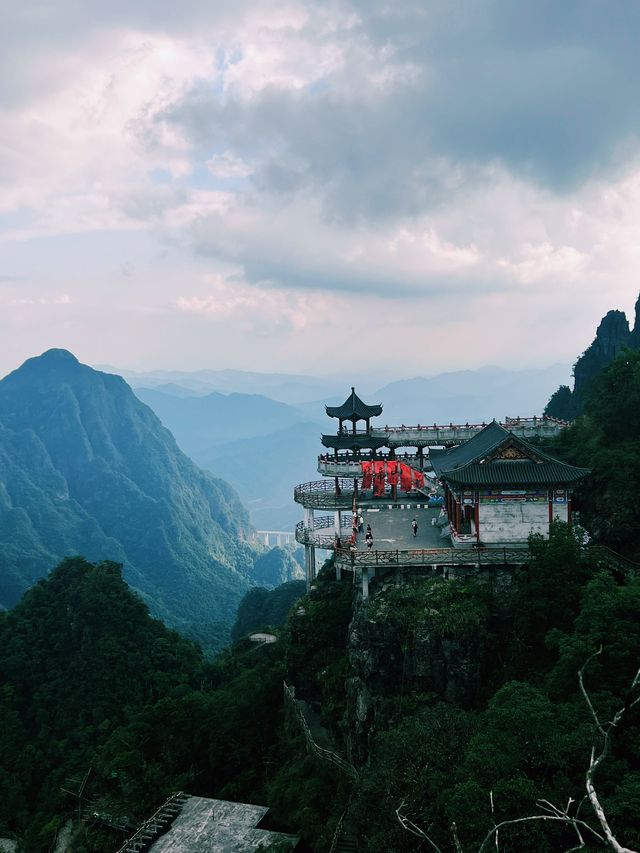 廣西貴港平南北帝山｜有「小張家界」之稱。